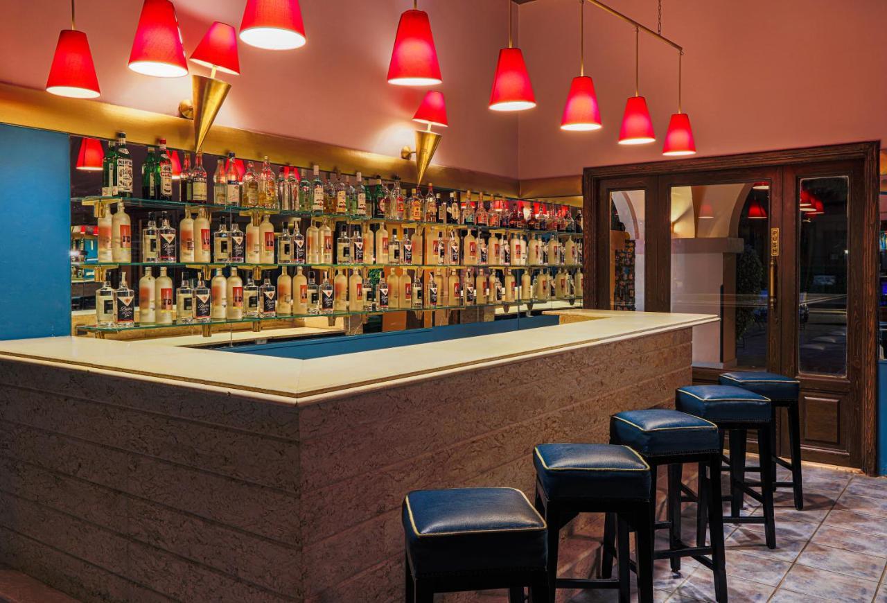 Jaz Makadi Saraya Resort Hurghada Extérieur photo The bar at the 1900 restaurant