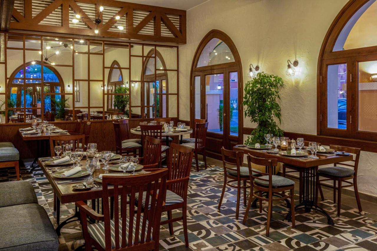 Jaz Makadi Saraya Resort Hurghada Extérieur photo Restaurant interior