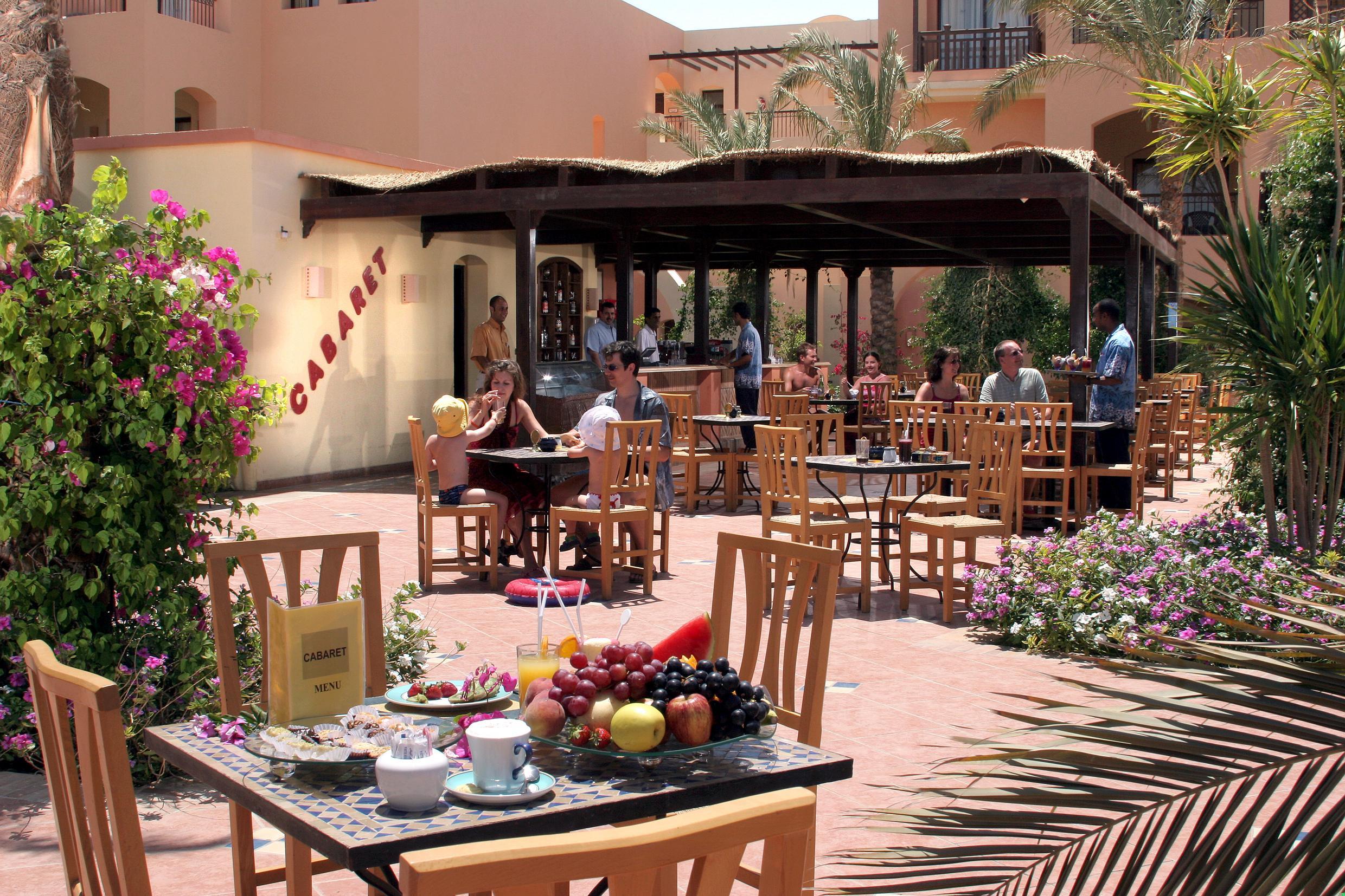 Jaz Makadi Saraya Resort Hurghada Extérieur photo A restaurant in a hotel